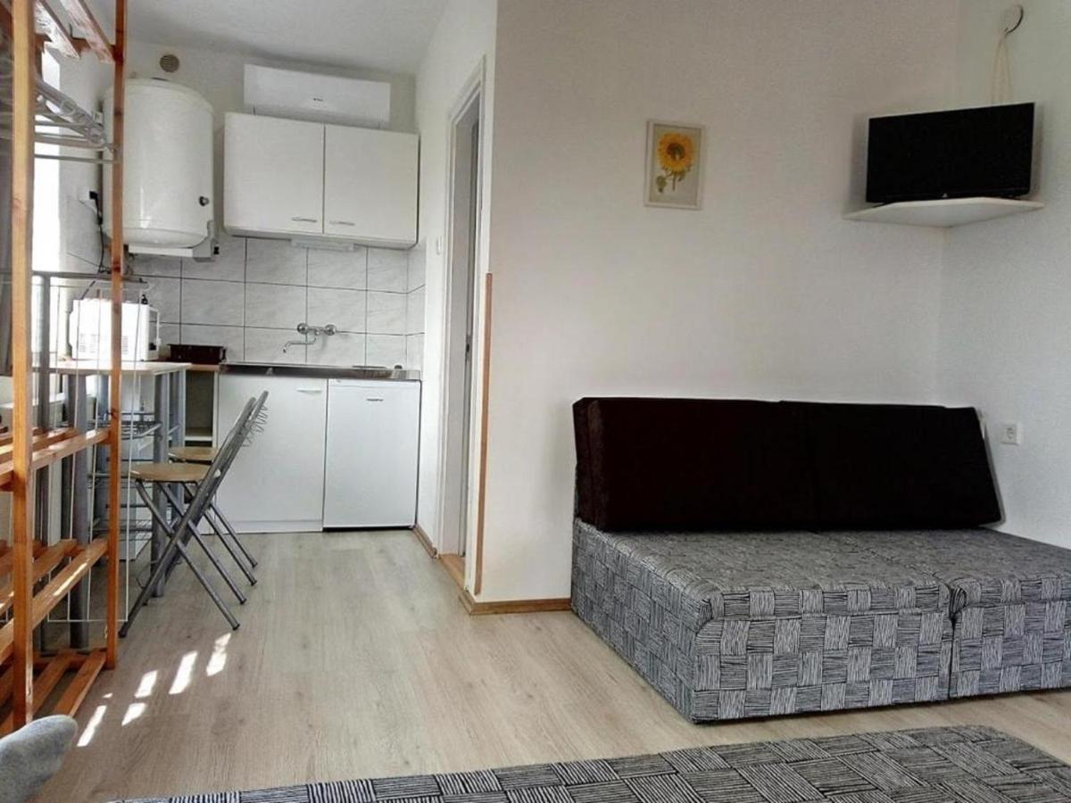 Kiad-Lak Apartmanok - Szep Kartya Elfogado Abadszalok Exterior photo